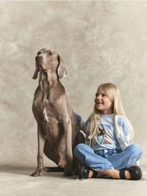 Reserved - Krótki t-shirt z nadrukiem - jasnoniebieski