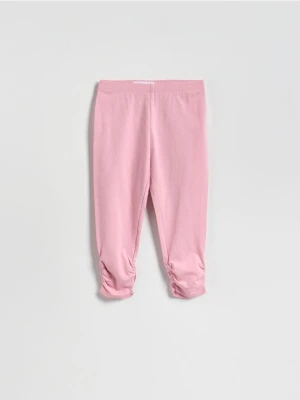 Reserved - Krótkie legginsy z marszczeniem - różowy