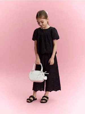 Reserved - Kuloty z haftowanym wzorem - czarny