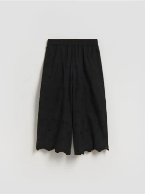 Reserved - Kuloty z haftowanym wzorem - czarny