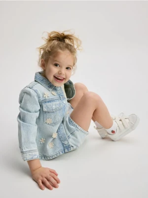 Reserved - Kurtka jeansowa z aplikacją - niebieski