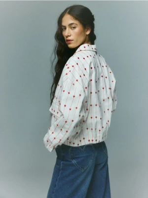 Reserved - Kurtka w serca - biały