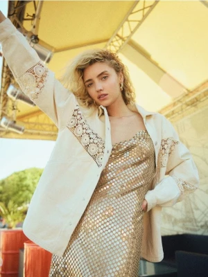 Reserved - Kurtka z ażurowymi detalami - złamana biel