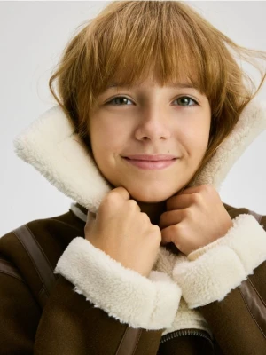 Reserved - Kurtka z imitacją kożucha - brązowy