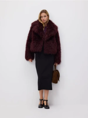 Reserved - Kurtka z imitacji futra - burgundowy