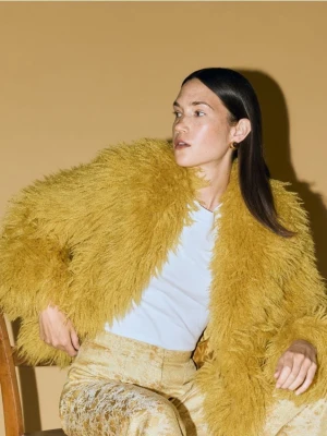 Reserved - Kurtka z imitacji futra - musztardowy