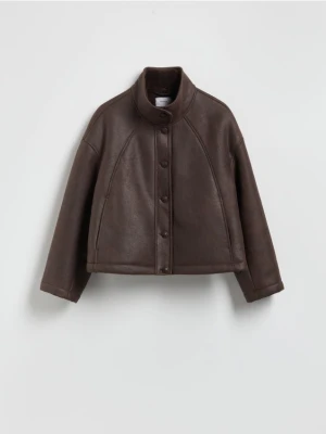 Reserved - Kurtka z kożuchem - ciemnobrązowy