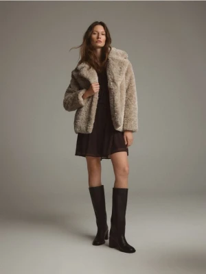 Reserved - Kurtka ze sztucznego baranka - kremowy