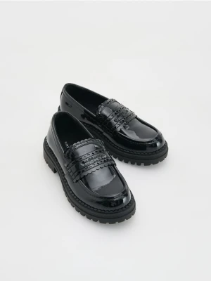 Reserved - Lakierowane loafersy - czarny