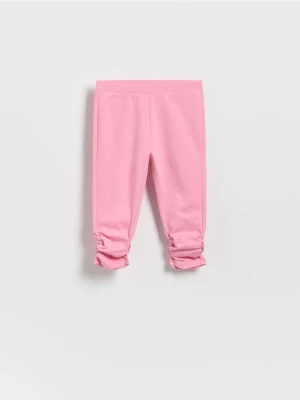 Reserved - Legginsy 3/4 z marszczeniem - różowy