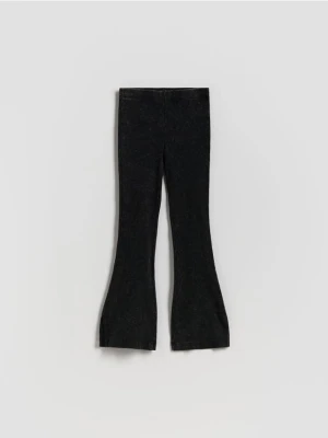 Reserved - Legginsy flare z rozcięciem - czarny