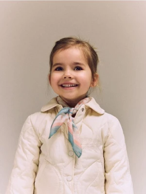 Reserved - Lekka kurtka z kołnierzem - złamana biel