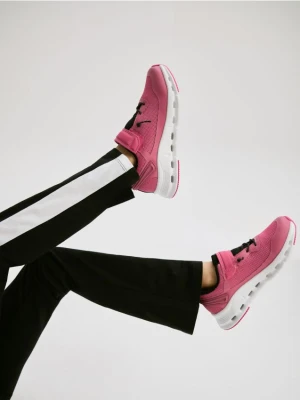 Reserved - Lekkie sneakersy - intensywny róż