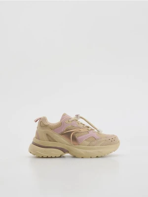 Reserved - Lekkie sneakersy - kremowy