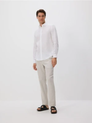 Reserved - Lniana koszula regular fit - biały