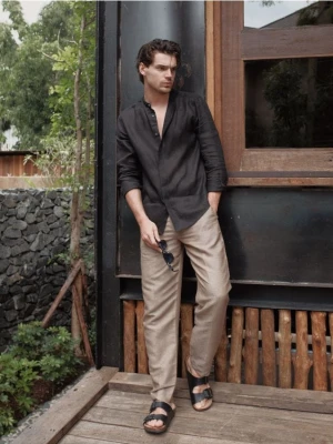 Reserved - Lniana koszula regular fit - czarny