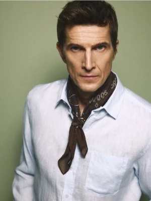 Reserved - Lniana koszula regular fit - jasnoniebieski