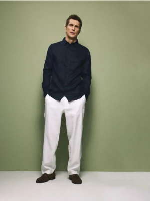 Reserved - Lniana koszula slim fit - granatowy