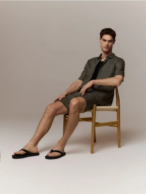 Reserved - Lniana koszula slim fit - zielony