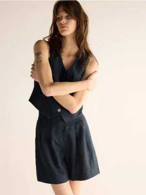 Reserved - Lniane bermudy z zakładkami - granatowy