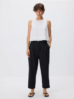 Reserved - Lniane spodnie z paskiem - czarny