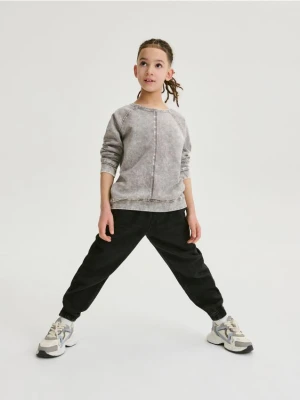 Reserved - Longsleeve oversize z efektem sprania - jasnoszary