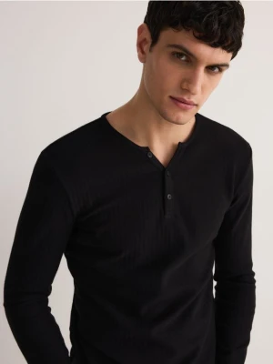 Reserved - Longsleeve slim fit w prążek - czarny