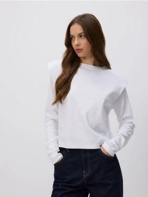 Zdjęcie produktu Reserved - Longsleeve z poduszkami na ramionach - złamana biel