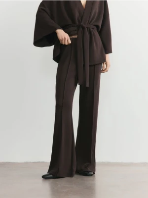 Reserved - Luźne spodnie z modalem - ciemnobrązowy