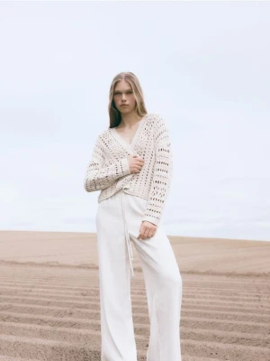 Reserved - Luźne spodnie z wiązaniem - złamana biel