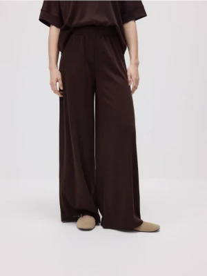 Reserved - Luźne spodnie z wiskozą - ciemnobrązowy