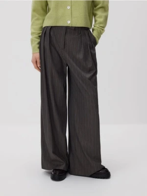 Reserved - Luźne spodnie z zakładkami - ciemnoszary