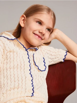 Reserved - Luźny kardigan z kołnierzykiem - kremowy