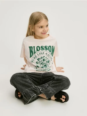 Reserved - Luźny t-shirt z nadrukiem - beżowy