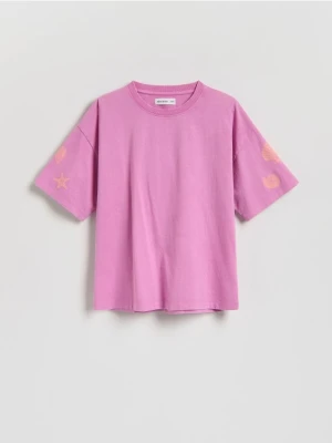 Reserved - Luźny t-shirt z nadrukiem - lawendowy
