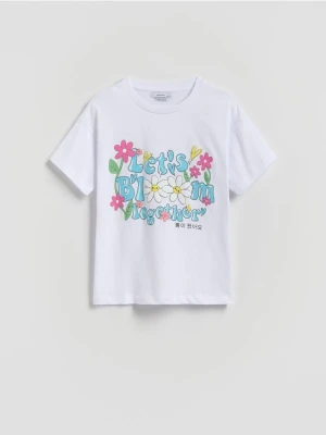 Reserved - Luźny t-shirt z nadrukiem - złamana biel