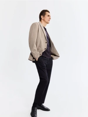 Reserved - Marynarka slim fit z dodatkiem wiskozy - brązowy