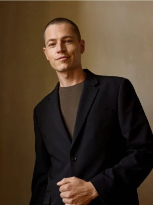 Zdjęcie produktu Reserved - Marynarka slim fit z dodatkiem wiskozy - czarny