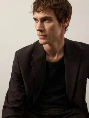 Reserved - Marynarka slim fit z domieszką lnu - ciemnobrązowy