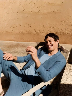 Reserved - Marynarka slim fit z domieszką lnu - granatowy