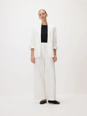 Reserved - Marynarka z dodatkiem wiskozy - biały