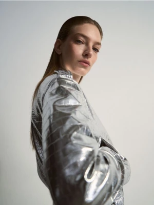 Reserved - Metaliczna kurtka z imitacji skóry - srebrny