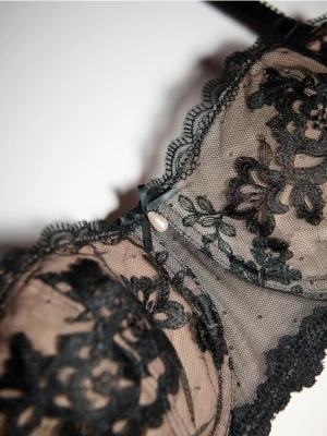 Reserved - Miękki biustonosz z fiszbinami - czarny