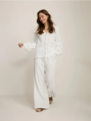 Reserved - Muślinowa bluzka - biały