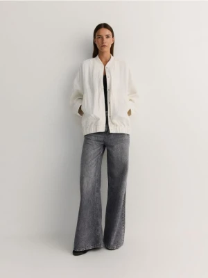 Reserved - Muślinowa kurtka bomber - złamana biel