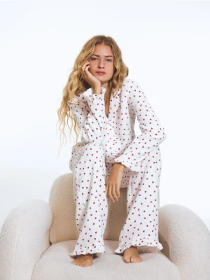 Reserved - Muślinowa piżama w serca - złamana biel