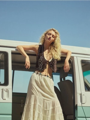 Reserved - Muślinowa spódnica midi - złamana biel