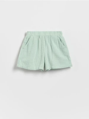 Reserved - Muślinowe szorty - jasnozielony