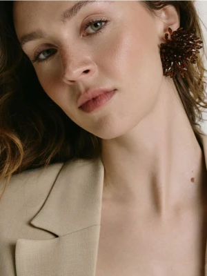 Reserved - Okrągłe kolczyki z koralikami - brązowy