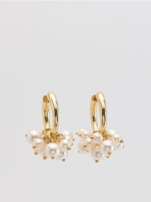 Reserved - Okrągłe kolczyki z zawieszką z imitacji pereł - biały